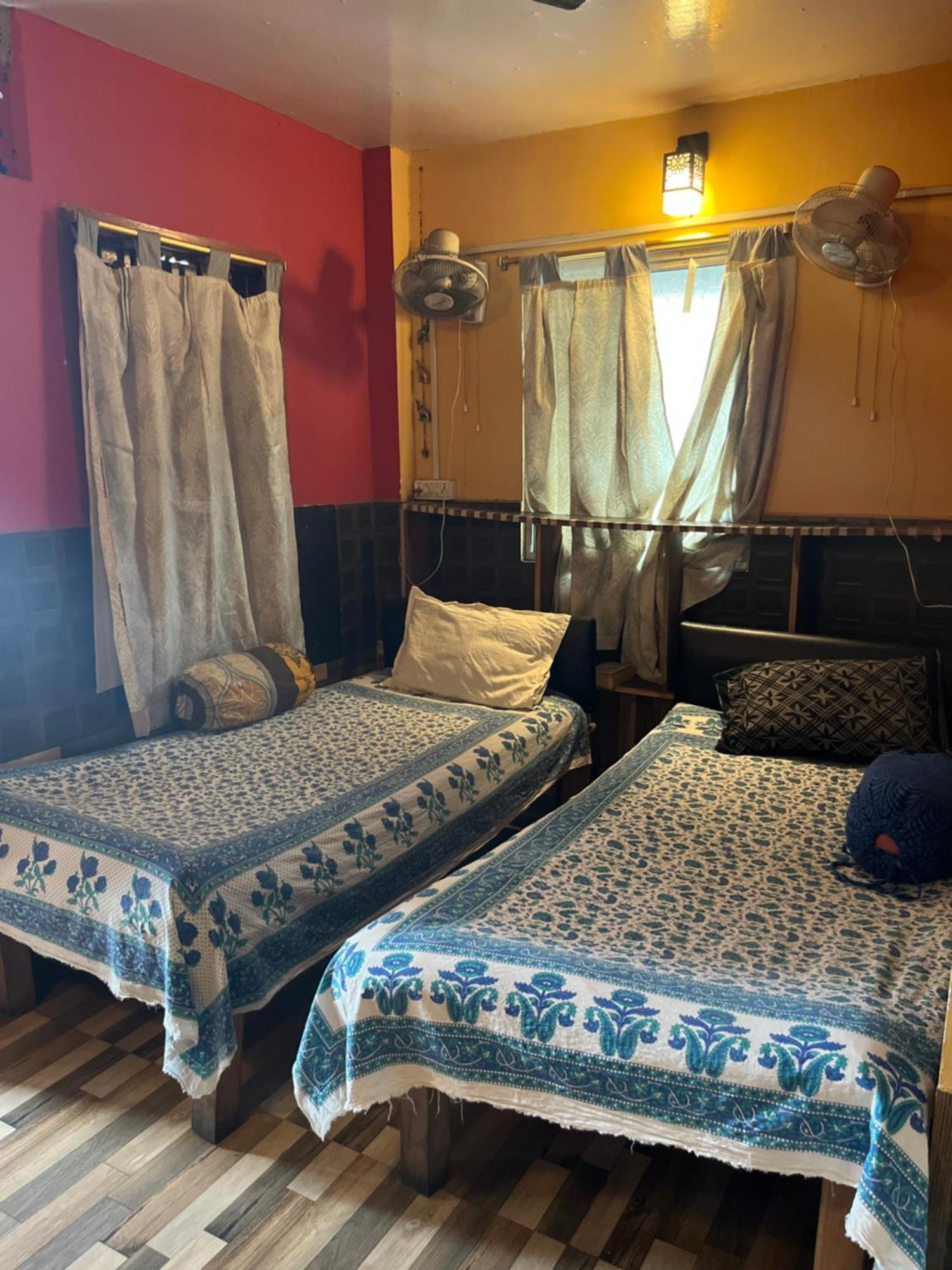 Calcutta Backpackers Homestay- For Travellers And Backpackers Dış mekan fotoğraf